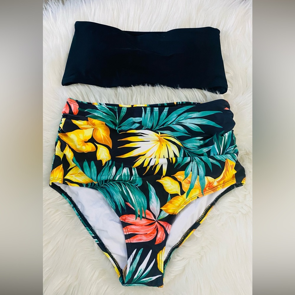 New 2pc bathing suit size small